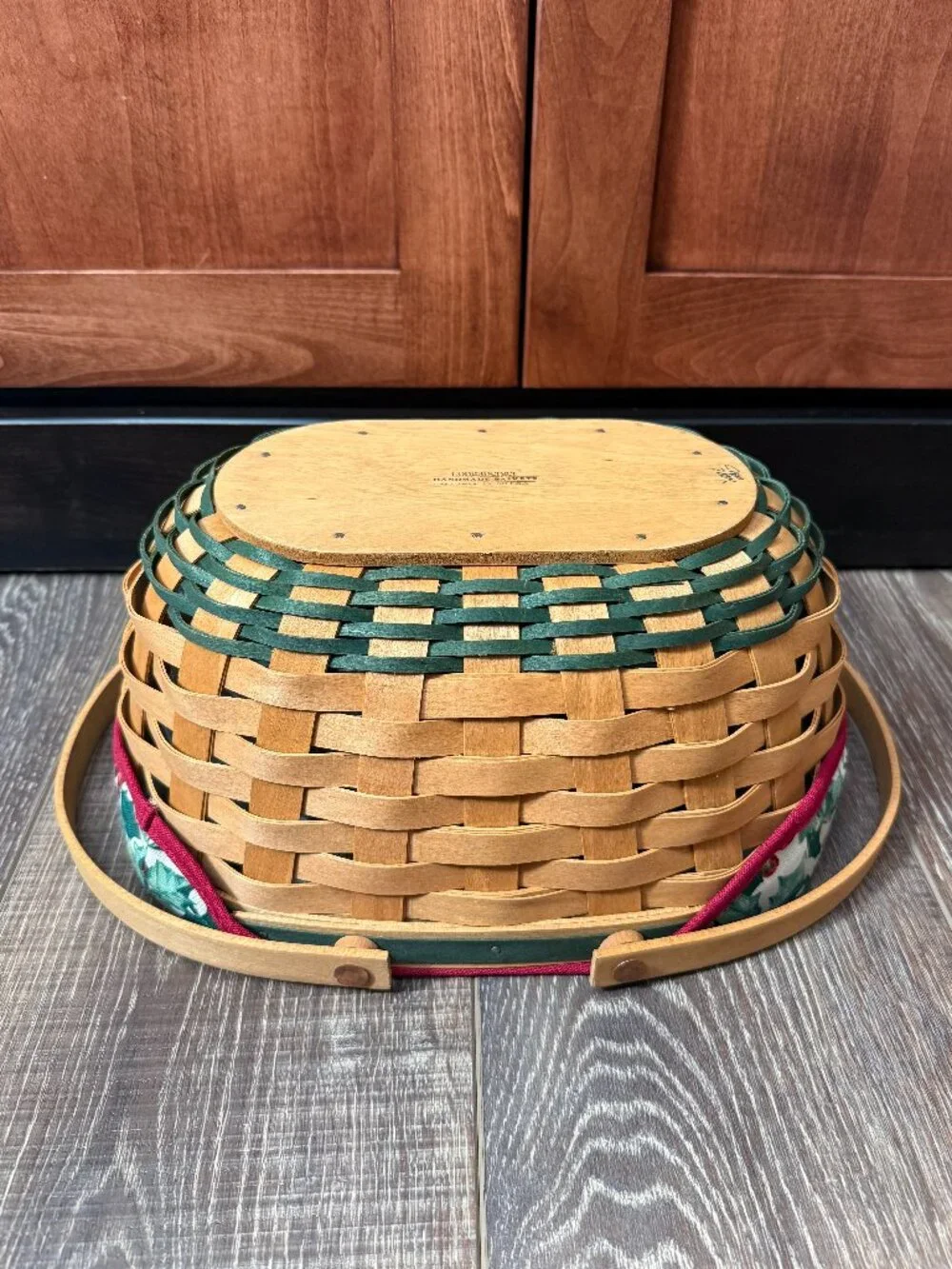 Longaberger-2004 Edition Christmas Collection Get Together Basket with Lid